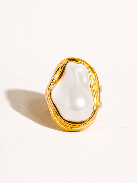 Cameron 18K Gold Non-Tarnish Classic Pearl Round Ring Flânerie by MAIQ