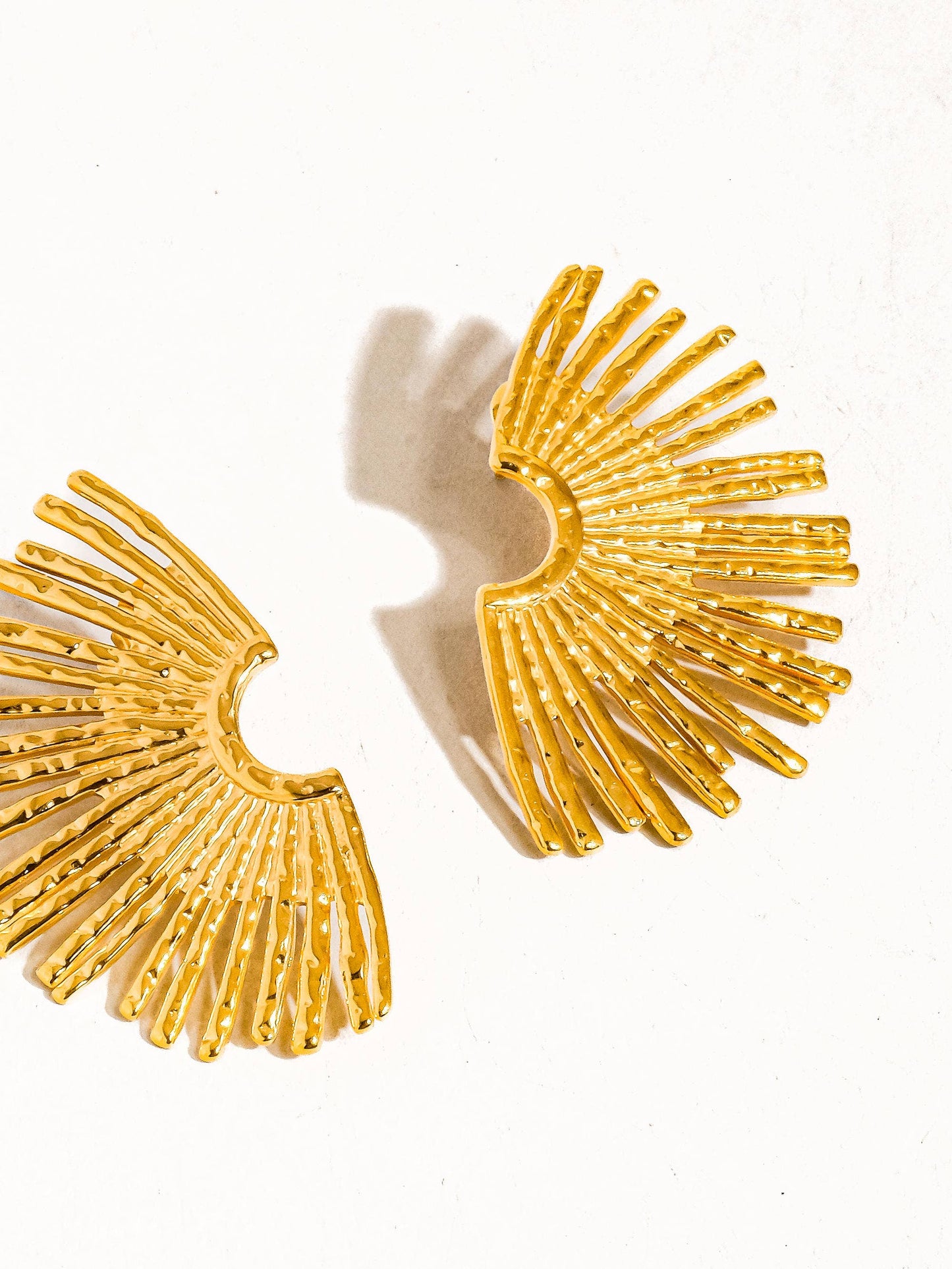 Bisous 18K Gold Non-Tarnish Sunburst Earring Flânerie by MAIQ