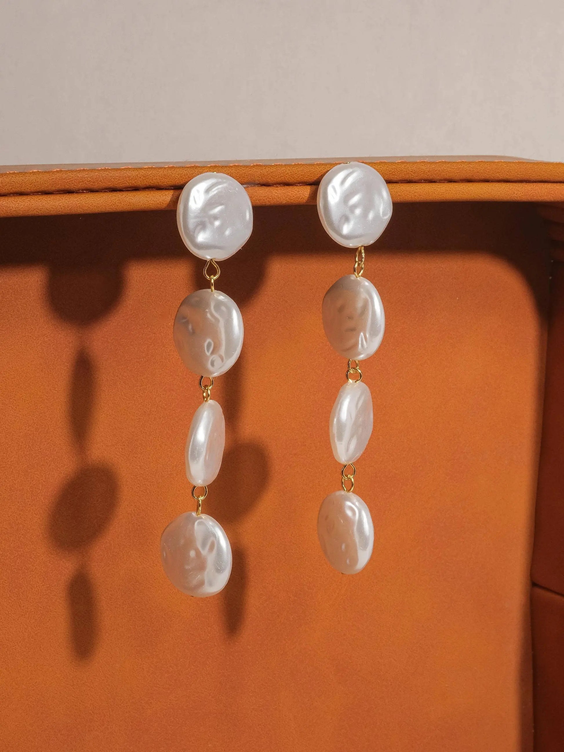 Héloïse 18K Non-Tarnish Pearl Drop Earring Flânerie by MAIQ