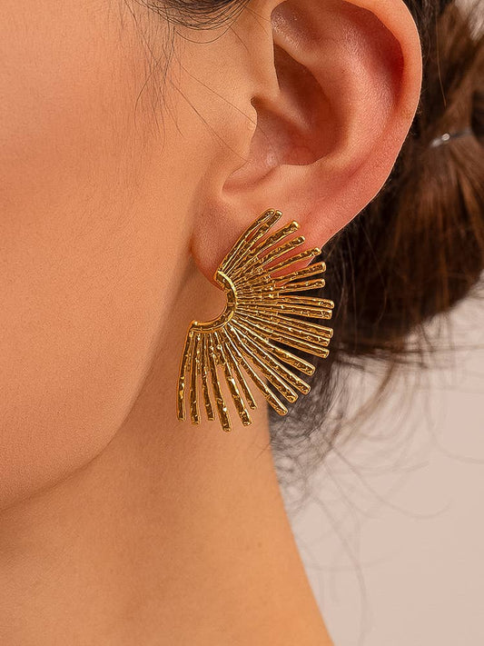 Bisous 18K Gold Non-Tarnish Sunburst Earring Flânerie by MAIQ