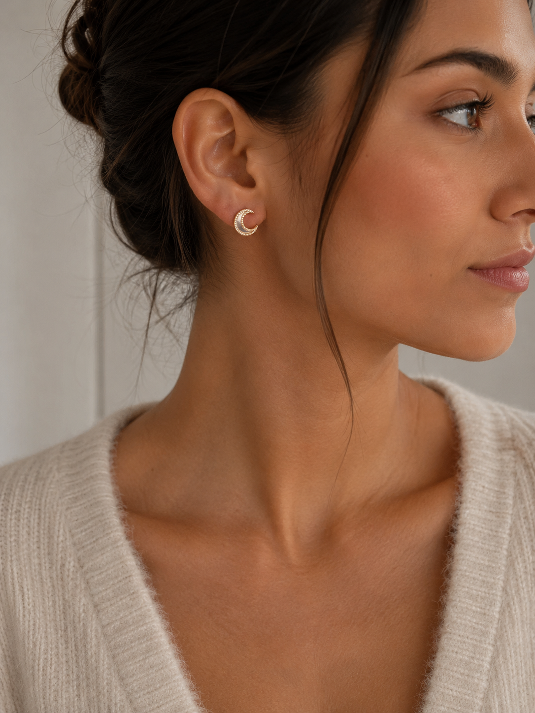 Shell Moon Ear Studs Mio Queena