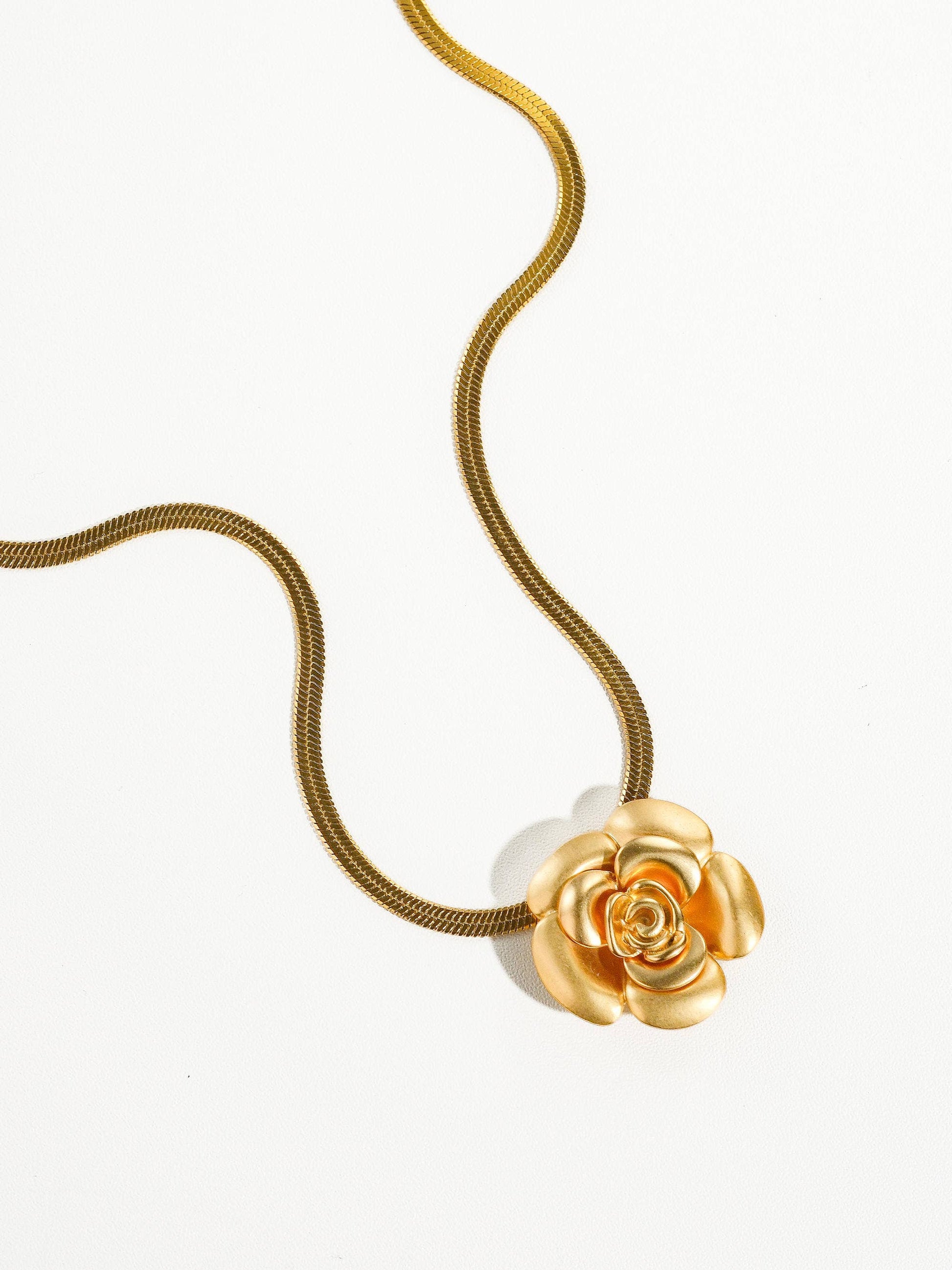 Aurelia 18K Gold Vintage Camellia Floral Necklace Flânerie by MAIQ