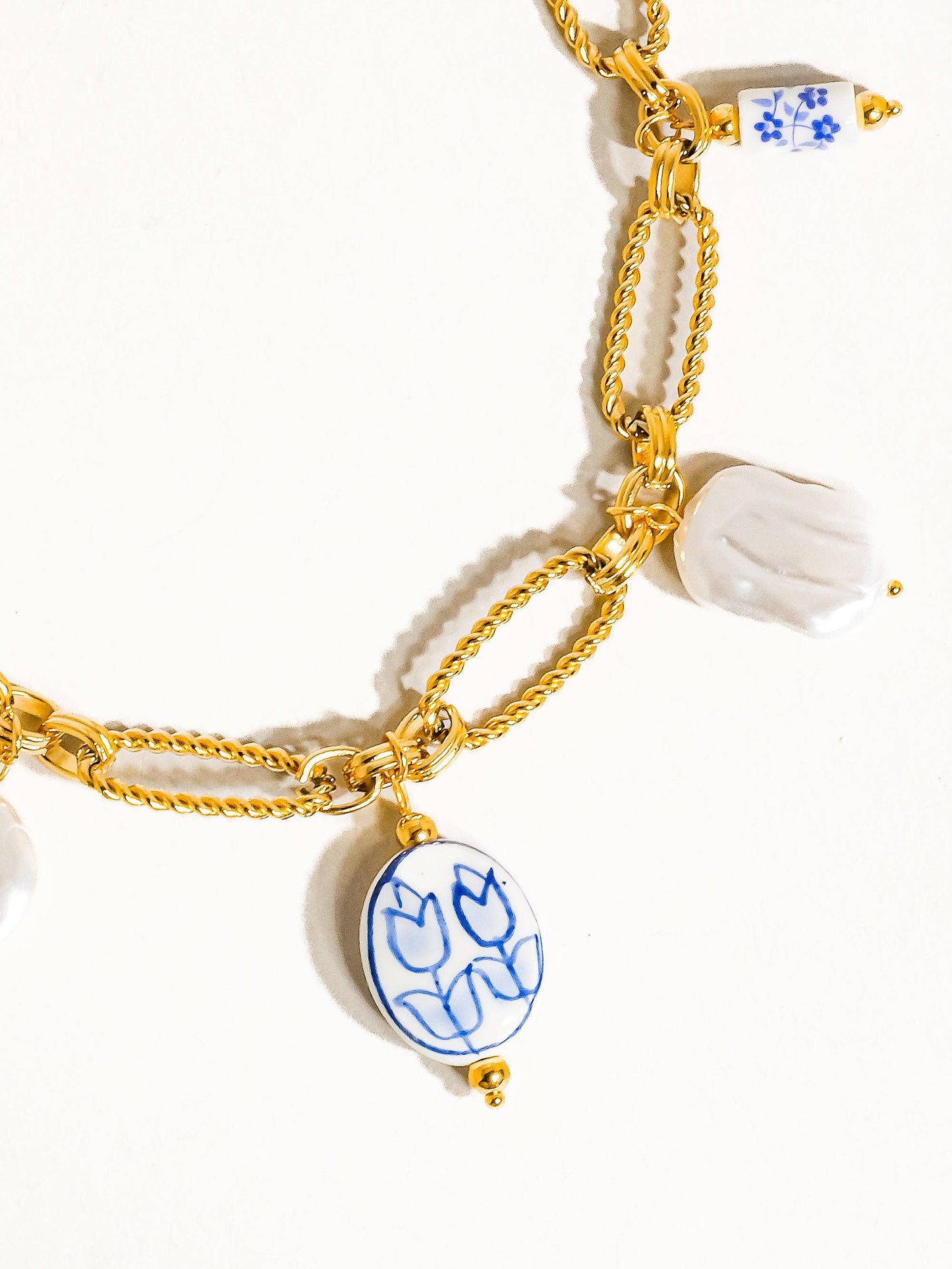 Riela 18K Gold Non-Tarnish Ceramic Floral Chain Necklace Flânerie by MAIQ