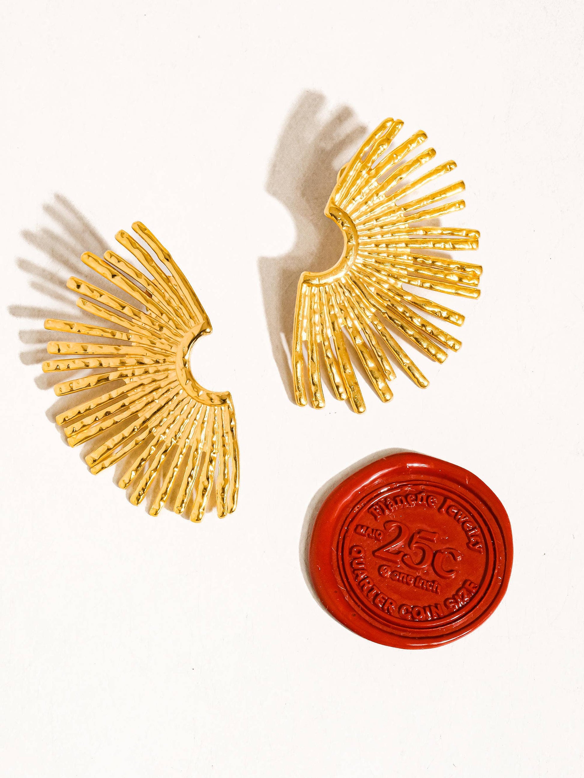 Bisous 18K Gold Non-Tarnish Sunburst Earring Flânerie by MAIQ