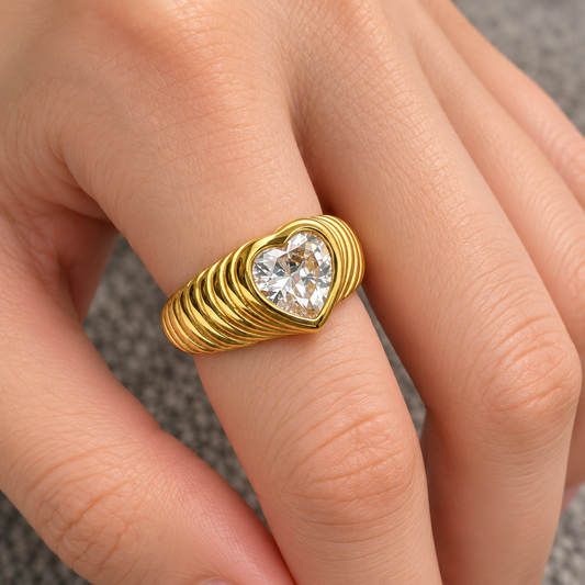Heart Zircon Ring Mio Queena