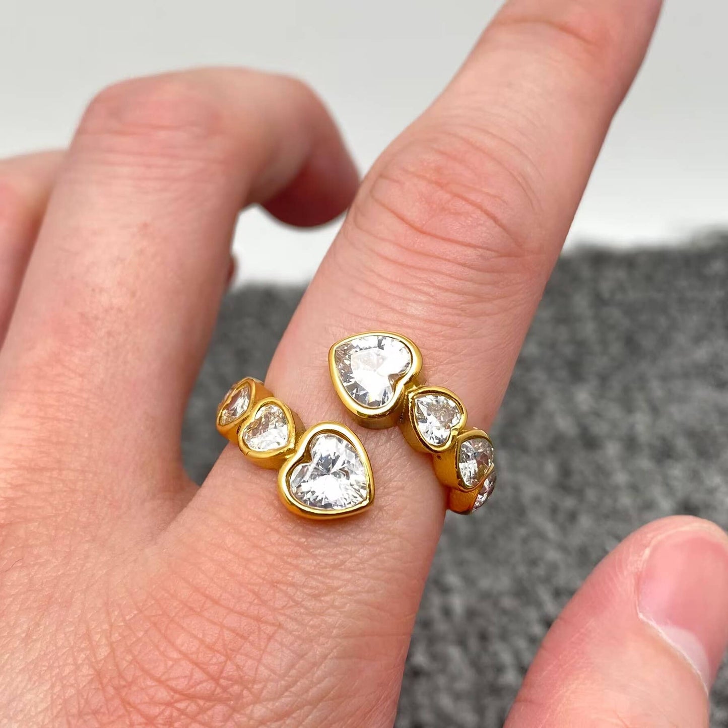 18K Gold plated Adjustable Heart Ring Mio Queena