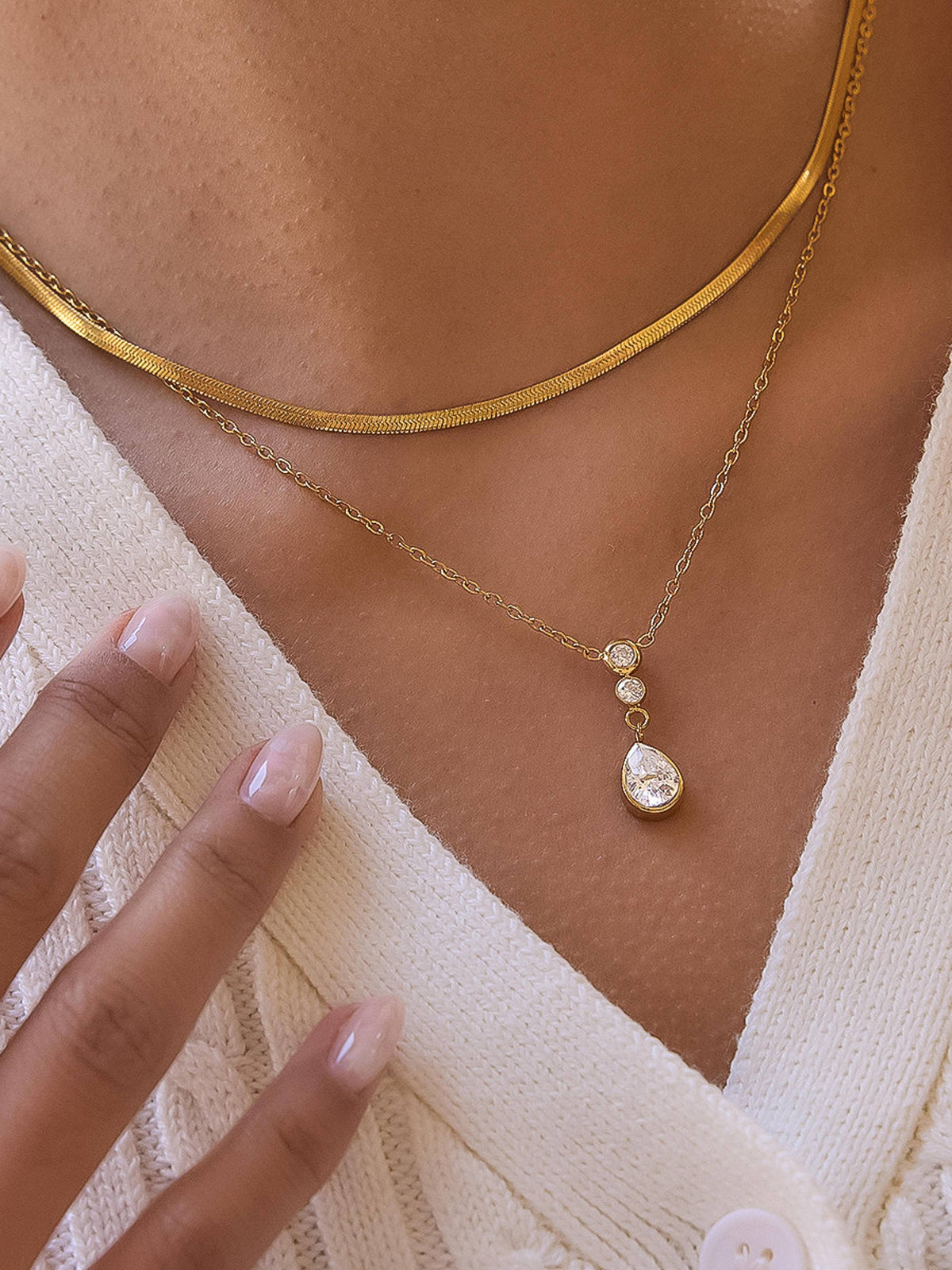 Dorielle 18K Gold Non-Tarnish Layered Teardrop Necklace Flânerie by MAIQ