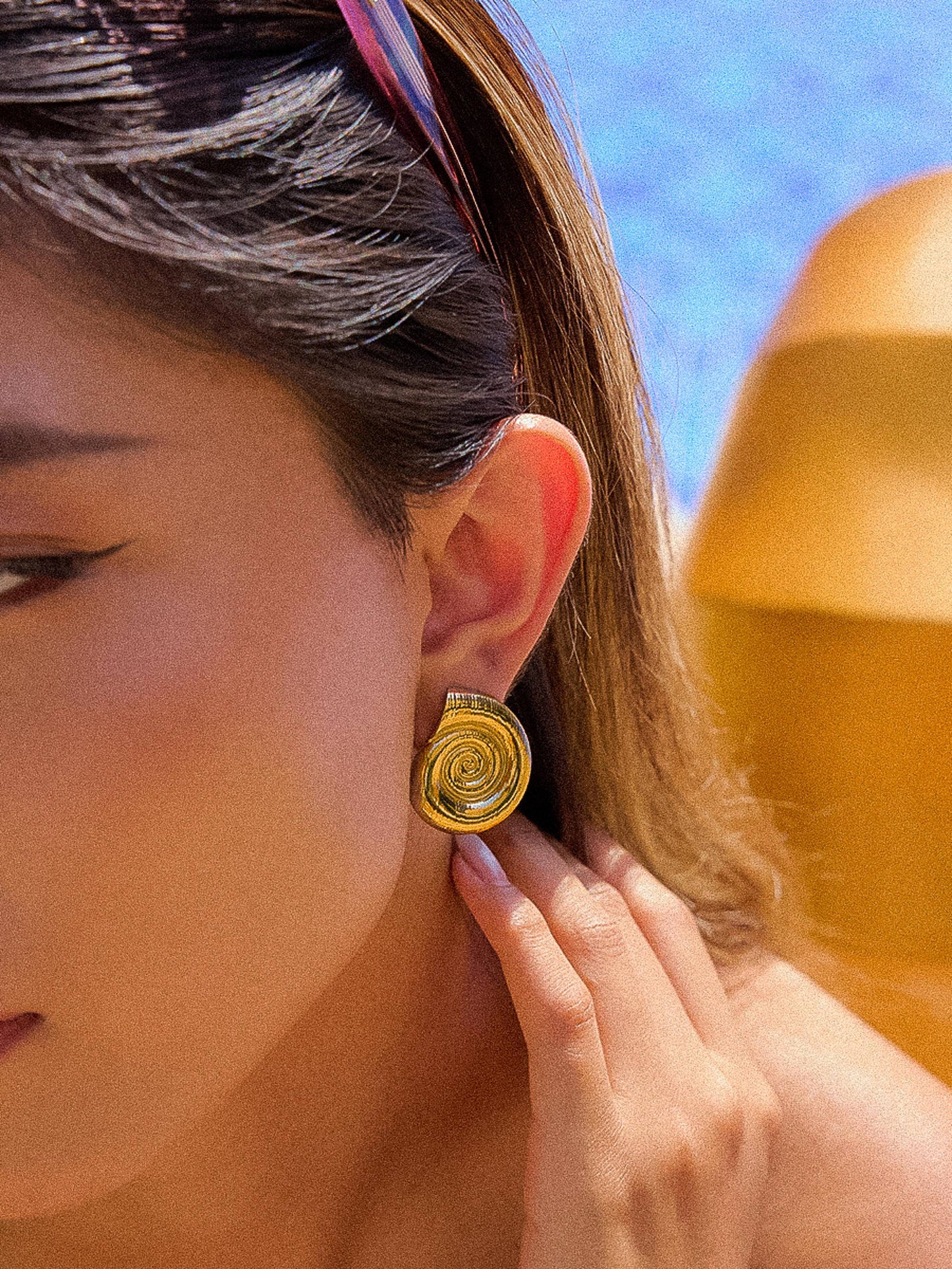 Coraline 18K Gold Non-Tarnish Large Seashell Stud Flânerie by MAIQ