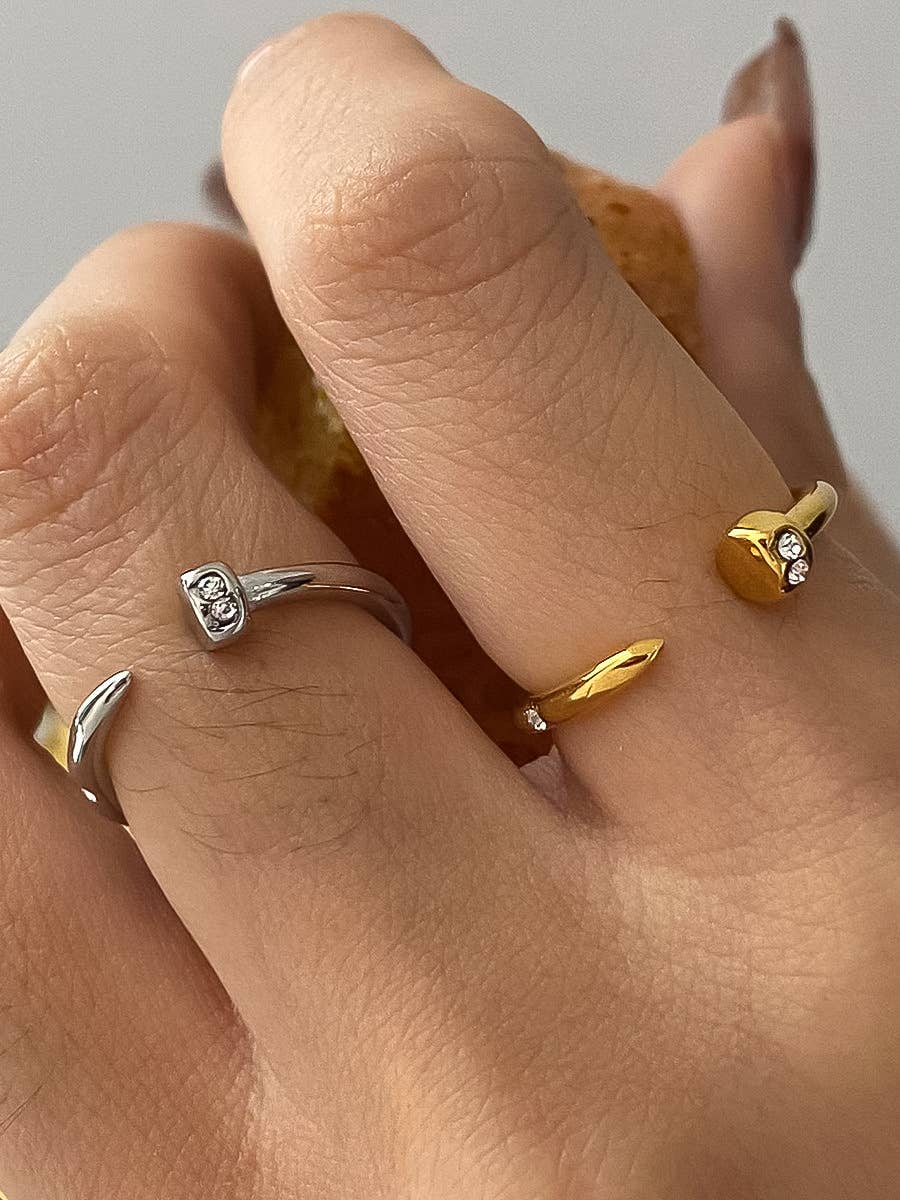 Vexa 18K Gold Non-Tarnish Wrap Around Nail Ring Flânerie by MAIQ